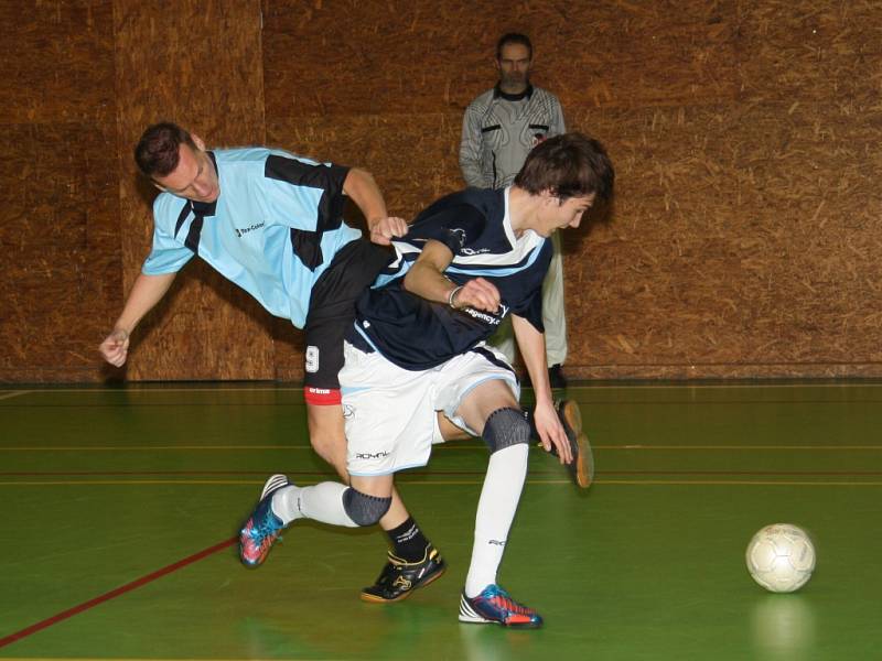 V sobotu 17. ledna se ve sportovní hale v Prachaticích odehrály zápasy krajského finále Českého poháru futsal sálové kopané. Foto z utkání Strabag  PT – FC Tex Color.