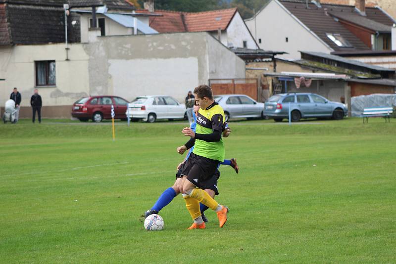 Fotbalová I.B třída: Slavoj Husinec - Osek B 4:2.