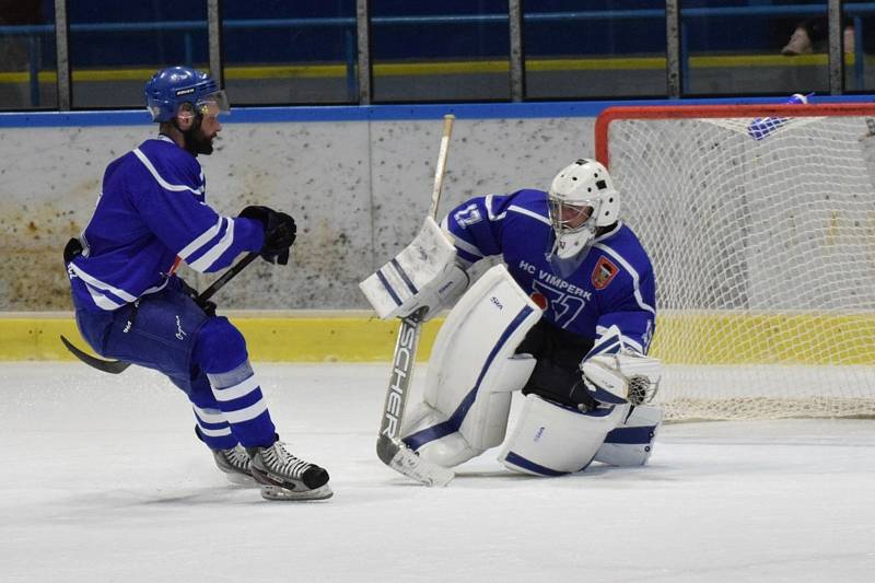 Hokejová Krajská liga: Vimperk - Humpolec 2:3.