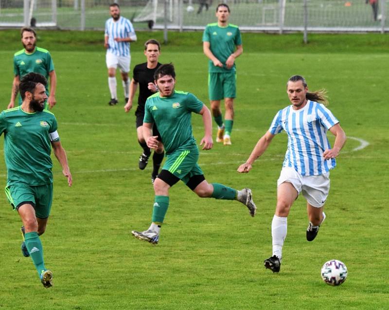 Fotbalový KP: SK Rudolfov - Tatran Prachatice 3:0 (0:0).