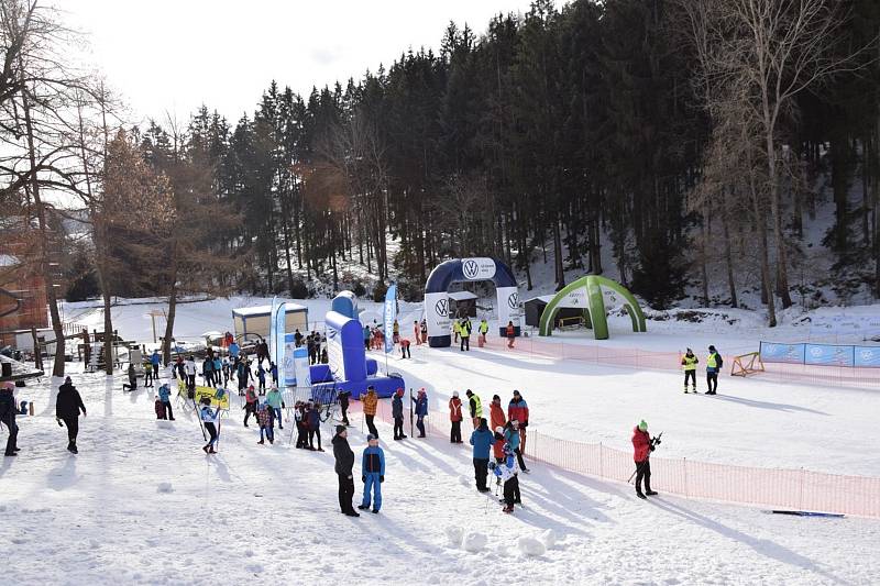 Lyžaři na Vodníku hledali nové talenty bílé stopy.