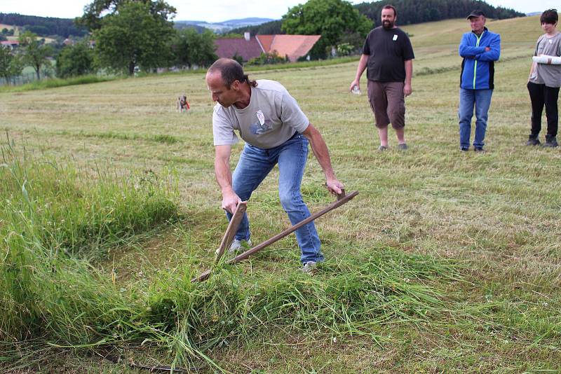 Chlapi soutěžili o titul Nejlepší sekáč.