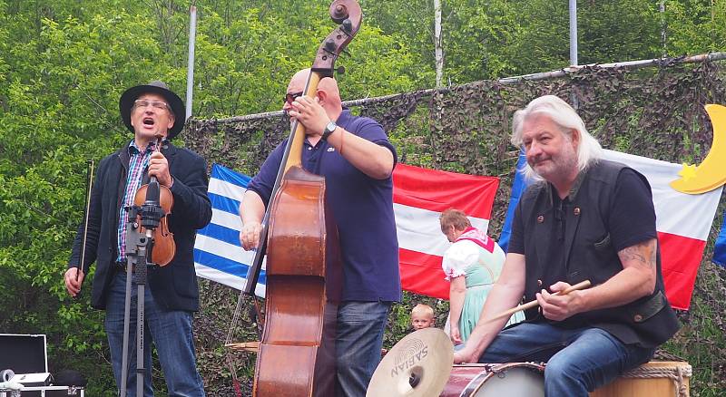 Zahájení plavení na Schwarzenberském plavebním kanále na Jeleních Vrších.