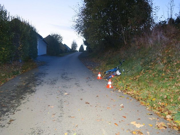 V středu 8. listopadu odpoledne zasahovali policisté a záchranáři u nehody ve Vlachově Březí.