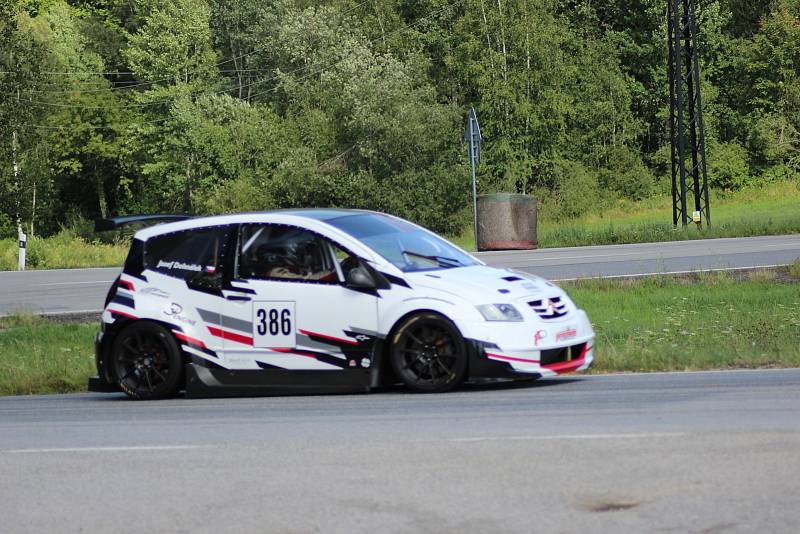 Závody automobilů do vrchu v Prachaticích mají za sebou první závod, v neděli se jede další.Foto: Ladislav Beran