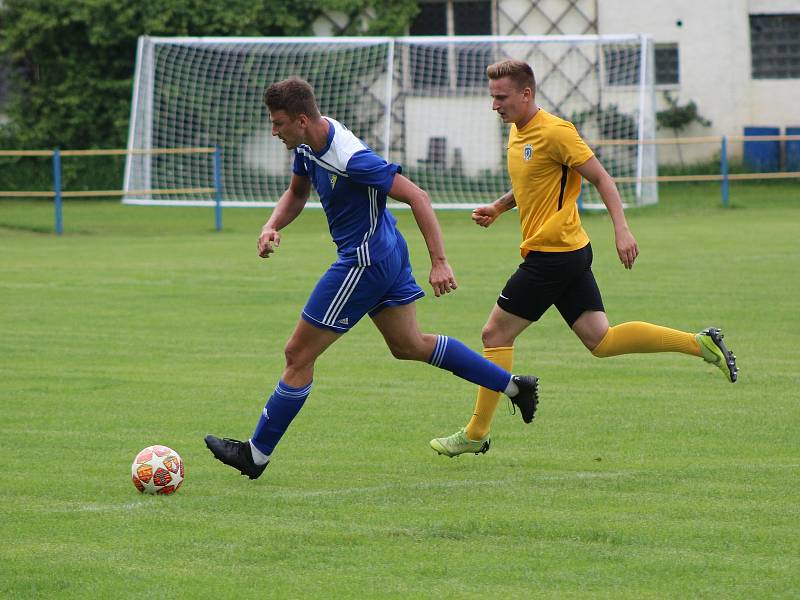 Fotbalová příprava: Čkyně - Kovářov 4:2.