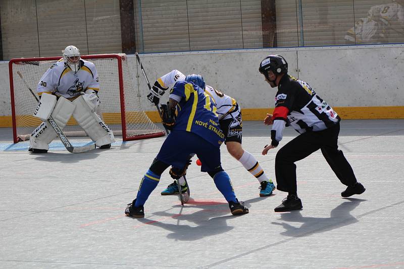 První liga hokejbalu: HBC Prachatice - HBC Nové Strašecí 3:6.