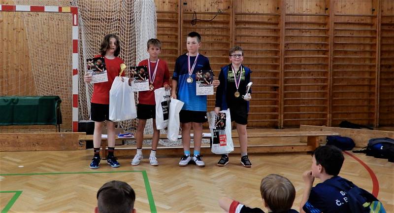 Vimperští stolní tenisté uspořádali krajské bodovací turnaje pro kategorie U11 a U13.