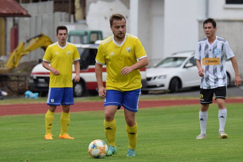 Fotbalová příprava: Šumavan Vimperk - Znakon Sousedovice 1:5 (0:2).