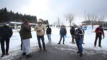 Pendleři na hraničním přechodu ve Strážném na Prachaticku v sobotu 13. února.