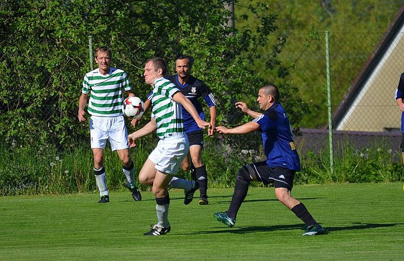 Vacovští fotbalisté hráli hodinu v oslabení a lídrovi tabulky z Dražic podlehli 1:4.