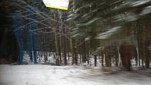 I přes noční sněhovou nadílku vlak z Vimperka do Volar přijel včas.
