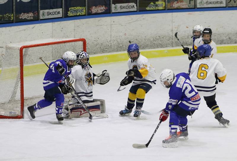 Mladší žáci HC Vimperk vyhráli v Jindřichově Hradci 8:1.