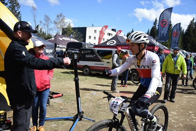 Český pohár cross country horských kol 2021 na Zadově - závod Muži Elite a U23.