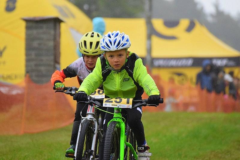 Vodník hostil finálový závod Šumavského poháru bikerů v mládežnických kategoriích.