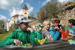 Střediska environmentální výchovy při Správě NP a CHKO Šumava uspořádala ve středu 23. dubna zábavné dopoledne ke Dni Země pro školáky z Vimperku.