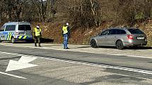 Kontroly řidičů na hranicích okresů Prachatice a Strakonice u Čkyně.