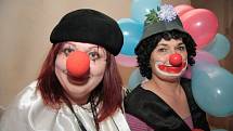 Muzeum české loutky a cirkusu v Prachaticích zahájilo v úterý slavnostní vernisáží novou výstavu věnovanou klaunům.
