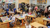 Zahájení školního roku v prvních třídách ZŠ Vimperk, Smetanova.