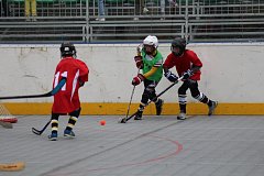 Seriál Hokejbal proti drogám začal turnaje 4. a 5. tříd.