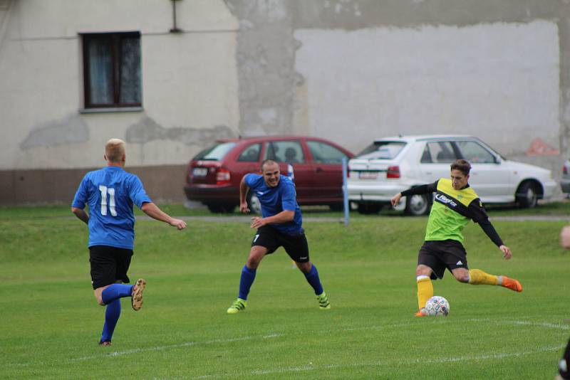 Fotbalová I.B třída: Slavoj Husinec - Osek B 4:2.