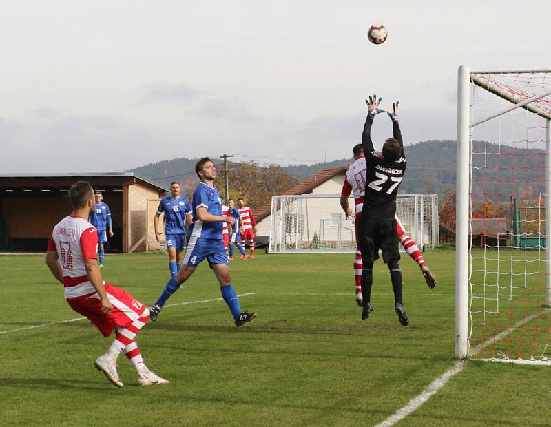 Fotbalová A třída: Lhenice - Semice 1:3.