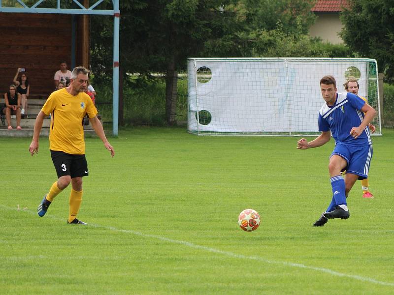 Fotbalová příprava: Čkyně - Kovářov 4:2.