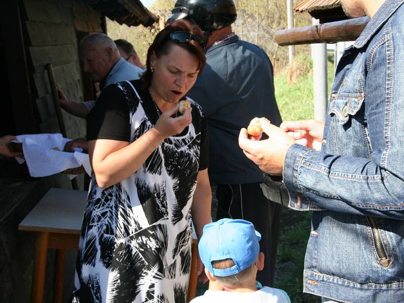 Lenoru letos poprvé provoněly chléb a placky