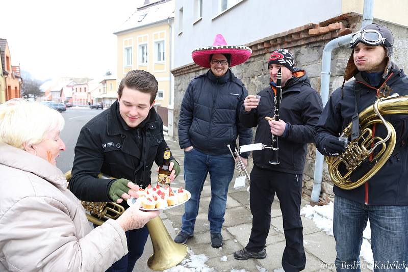 Čkyní prošel tradiční masopustní průvod.