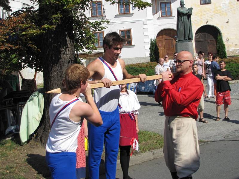 Oslavy nabídly řemesla, pohádku i cvičení Sokolů. 