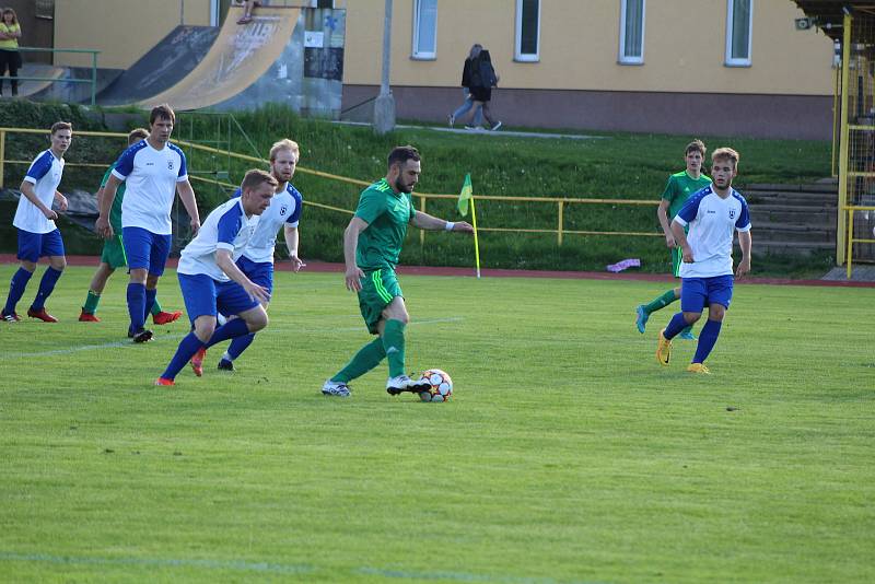 Fotbalový KP: Tatran Prachatice - Junior Strakonice 0:1 (0:1).