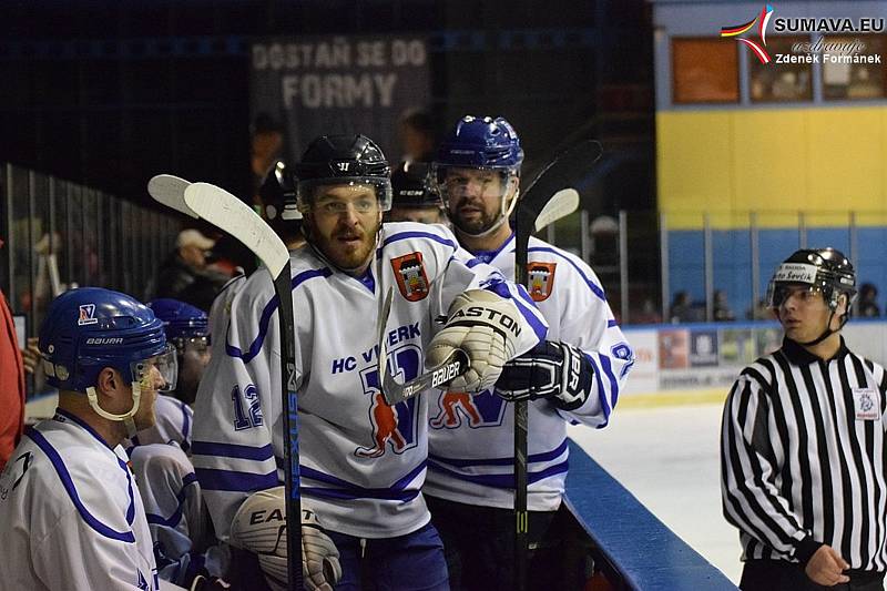 Vimperští hokejisté porazili Strakonice 4:3.