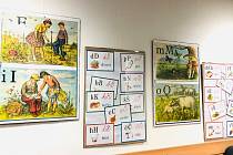 V rámci únorového významného dne – Mezinárodního dne mateřského jazyka byla v prostorech společnosti KreBul na Zlaté stezce 145 uspořádána v únoru výstava „Trocha českého jazyka“ .
