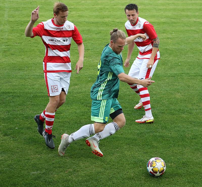 Přípravný fotbal: SK Lhenice - SK Jankov 2:0 (1:0).