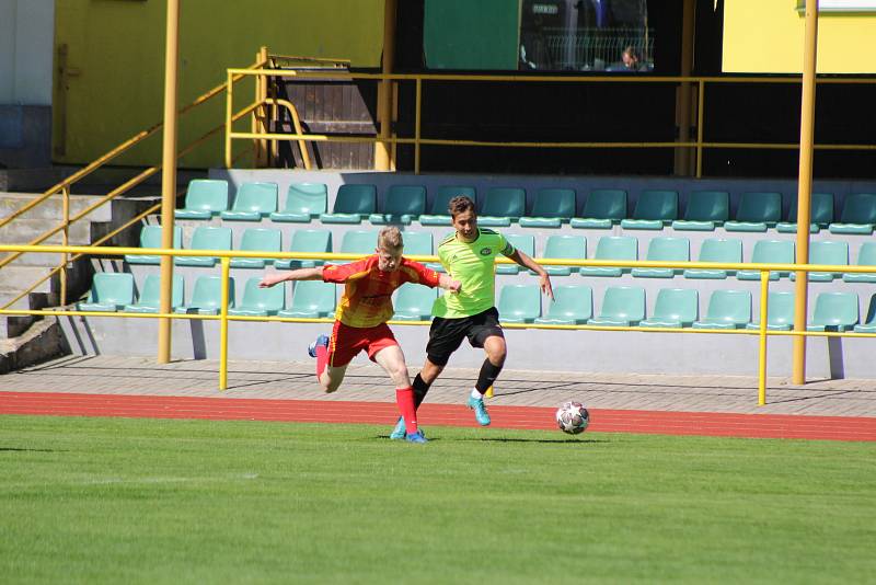 KP staršího dorostu: Tatran Prachatice - Meteor Tábor 5:1 (4:1).