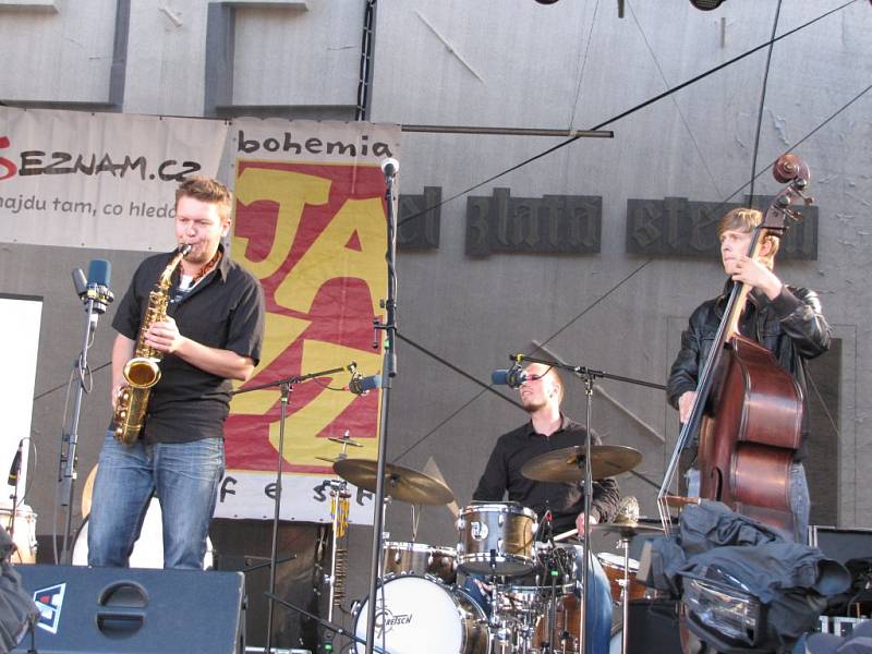 Jazz Fest rozezněl prachatické náměstí. 