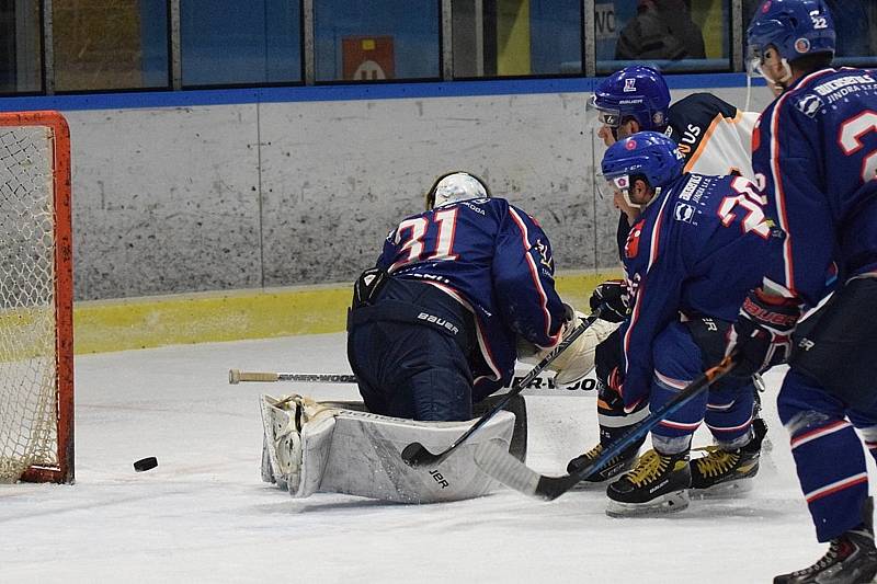 KL hokejistů: HC Vimperk - Spartak Soběslav 7:2 (2:1, 5:0, 0:1).