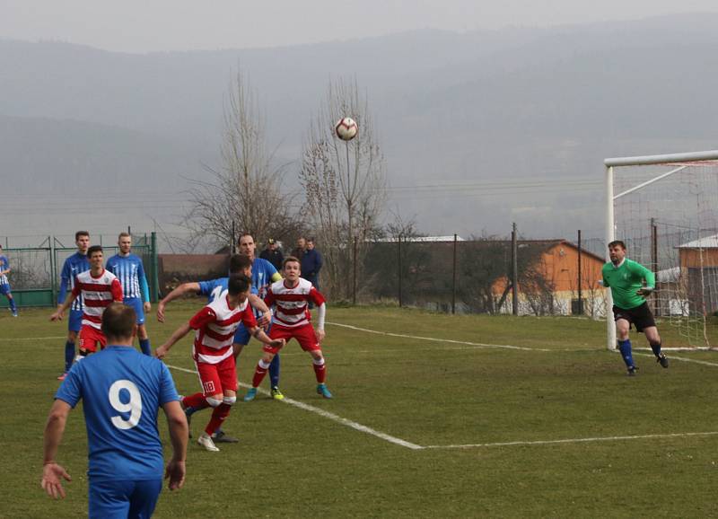 Fotbalová I.A třída: Lhenice - Vodňany 4:2.