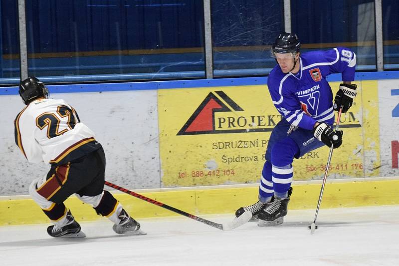 Hokejová Krajská liga: Vimperk - Humpolec 2:3.