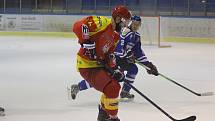 HC Vimperk - Sokol Radomyšl 3:2 (1:0, 2:0, 0:2).