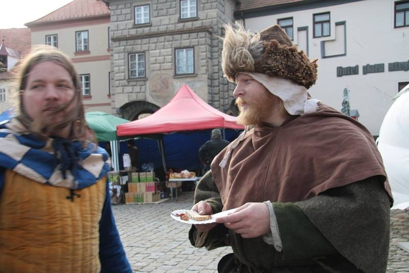 Prachatičtí si v neděli užili vánoční trhy. Bohatý program byl připraven na celou neděli.