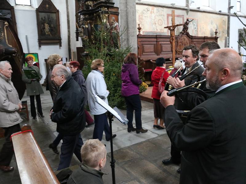 V prachatickém kostela sv. Jakuba se v sobotu uskutečnila Svatohubertská mše.