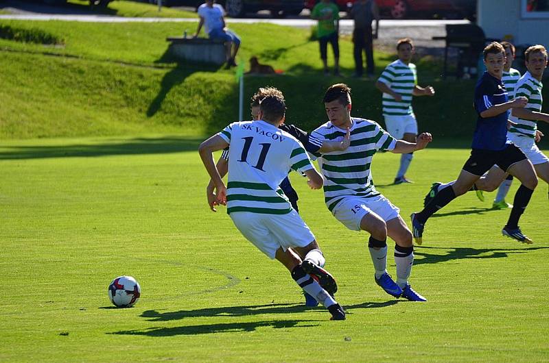 Vacovští fotbalisté hráli hodinu v oslabení a lídrovi tabulky z Dražic podlehli 1:4.