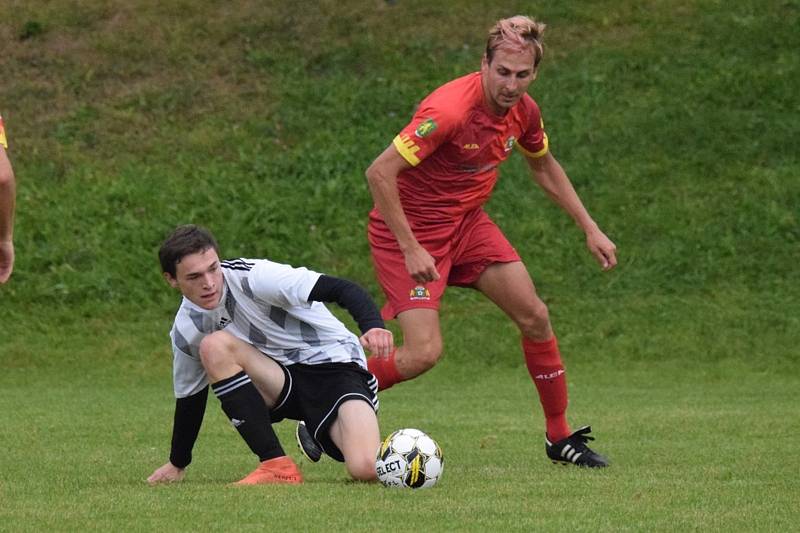 Fotbalový OP Prachaticka: FC Šumavské Hoštice - Sokol Stachy 1:2 (0:0).