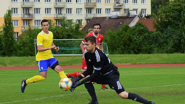 Fotbalová A třída: Vimperk - Semice 3:1.