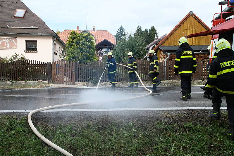 Výbuch v Lenoře zdemoloval obytný dům. Foto: Deník/Stanislav Falář