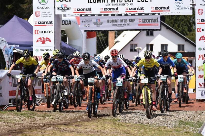 Český pohár cross country horských kol 2021 Zadov - závod Elite ženy a juniorky.