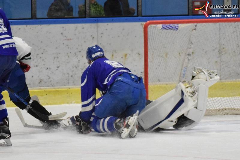 Hokejová Krajská liga: HC Vimperk - Slavoj Český Krumlov 3:5.