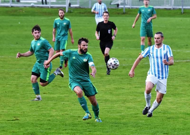 Fotbalový KP: SK Rudolfov - Tatran Prachatice 3:0 (0:0).