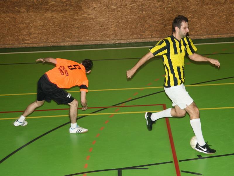 V sobotu 17. ledna se ve sportovní hale v Prachaticích odehrály zápasy krajského finále Českého poháru futsal sálové kopané. Foto z utkání Norton – Strojírna Honner ČB.